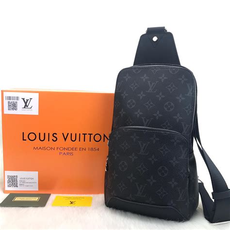 louis vuitton omuz çantası erkek|Louis Vuitton erkek.